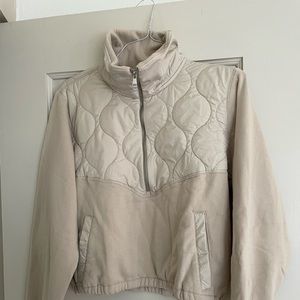 NWT Abercrombie and Fitch cropped sweatshirt